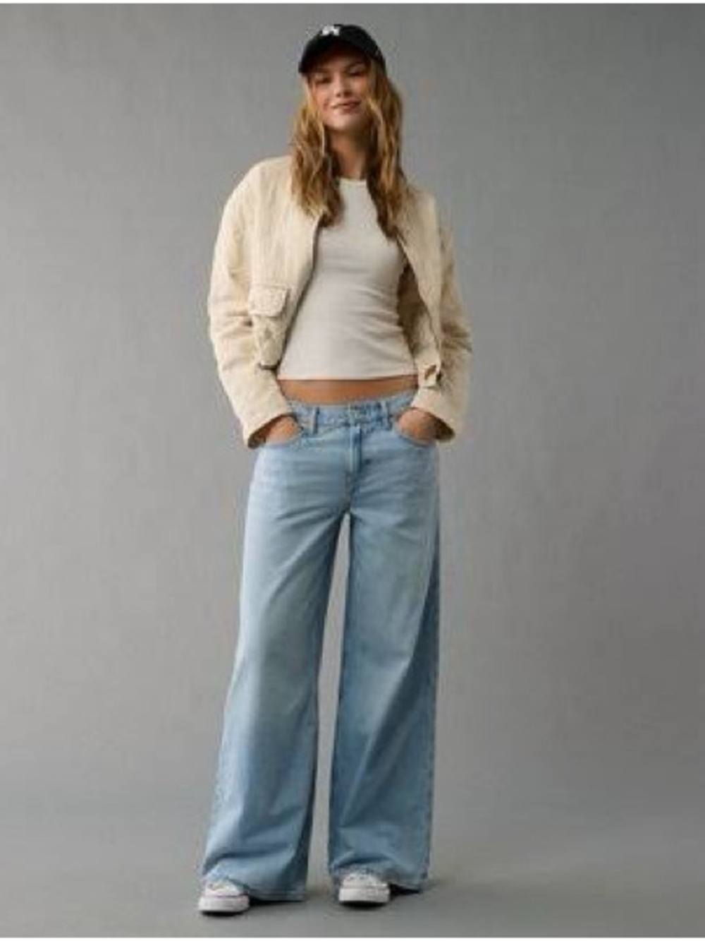 AE Dreamy Drape Strigid Low-Rise Ultra Wide-Leg Jean — Light Aglow